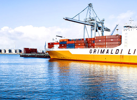 Equipo de CARZOL TRANSPORTES SL trabajando